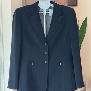 Tahari Elegant Navy Blue Blazer